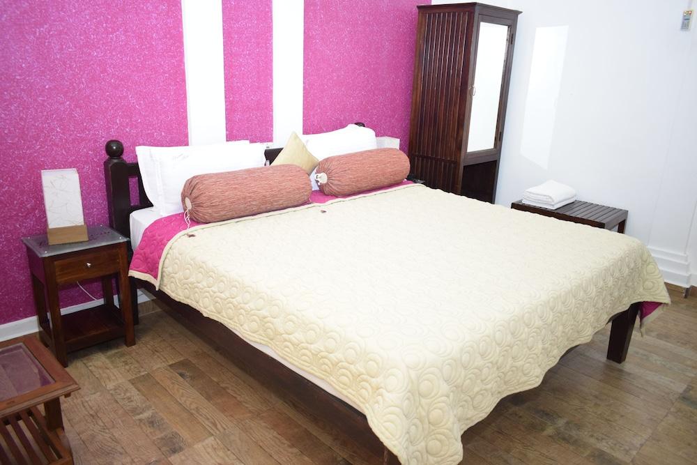 Le Chateau Pondichéry Extérieur photo