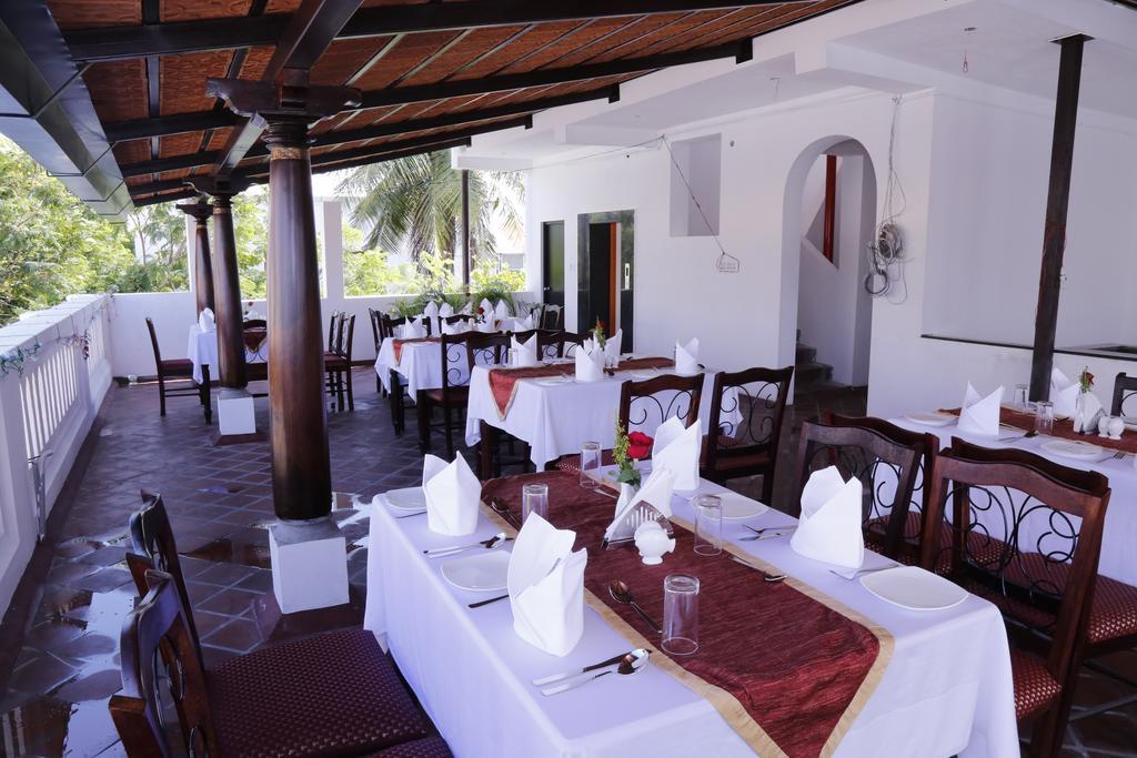 Le Chateau Pondichéry Extérieur photo