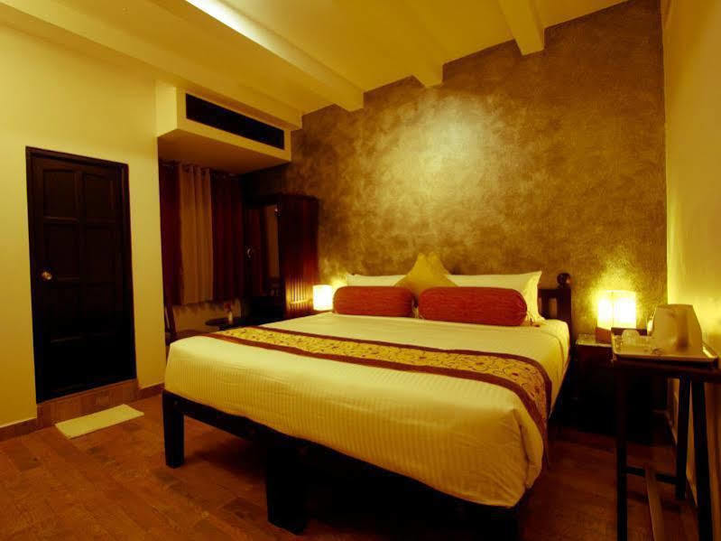 Le Chateau Pondichéry Extérieur photo